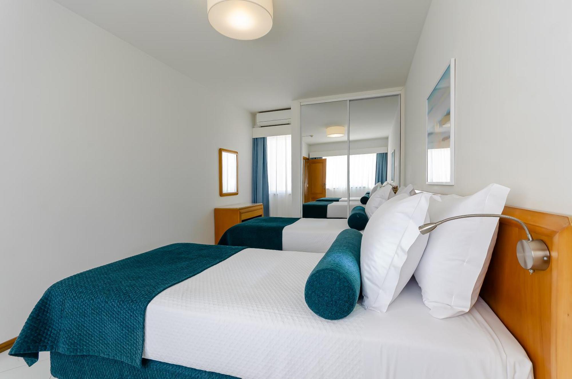 Turim Algarve Mor Apartamentos Turisticos Portimao Bagian luar foto