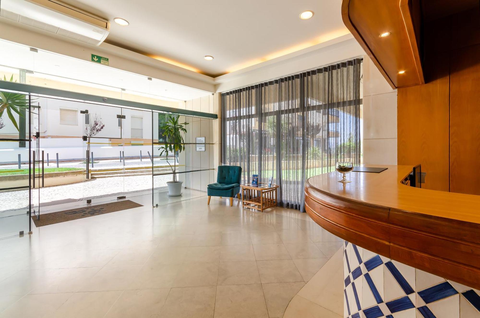 Turim Algarve Mor Apartamentos Turisticos Portimao Bagian luar foto